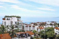 Apartment in Puerto Vallarta - Ocean-view apartment in Puerto Vallarta