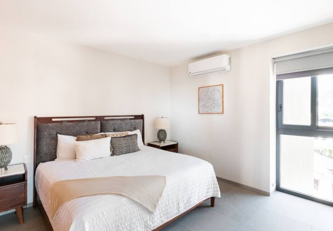 Rent by room in Puerto Vallarta - Single Confortable Room